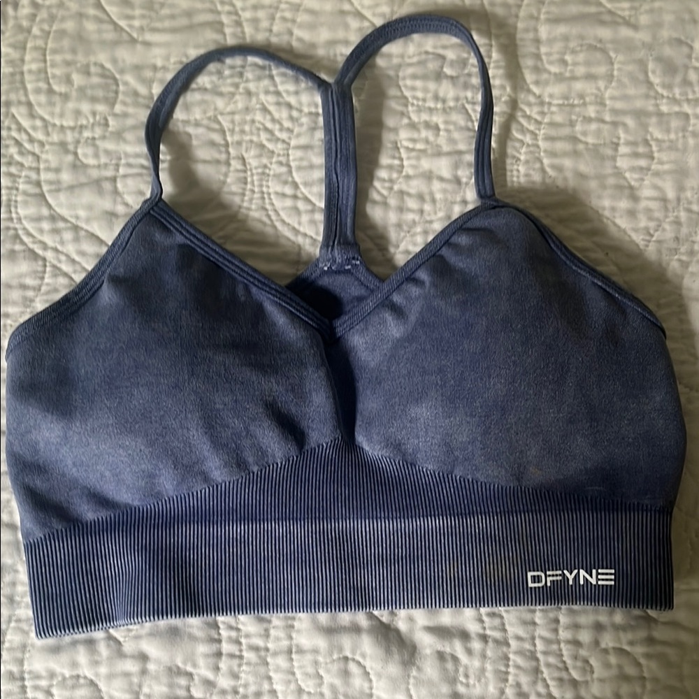 Women's DFYNE Sports Bra